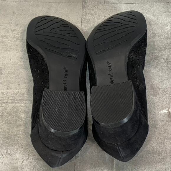 DAVID TATE Women's Narrow Black Leather Proud Perforated Cushioned Pumps SZ 8.5N - Picture 7 of 10